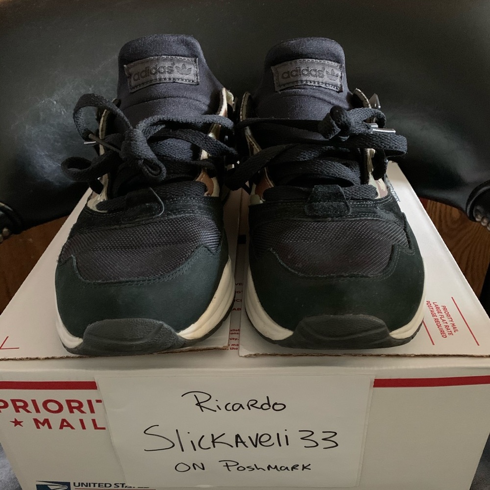 USED DS ADIDAS MEN'S TORSION ALLEGRA X SIZE 10.5